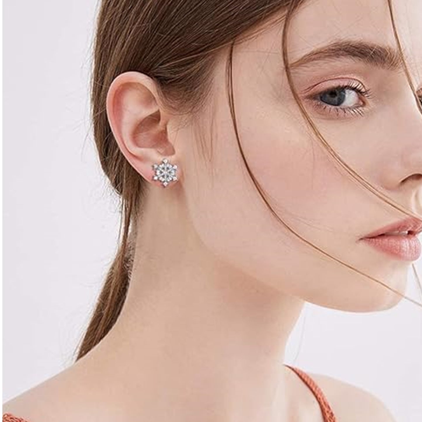 925 Silver Stud Earrings – Elegant Snowflake Flower Shape with Sparkling Cubic Zirconia